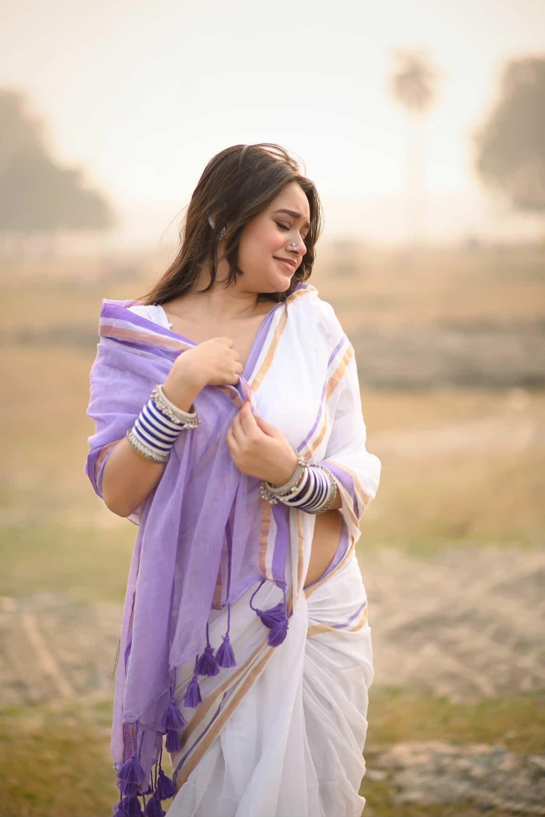 Off White Pure Cotton Premium & Elegant Handloom Saree With Unstitched Blouse For Women